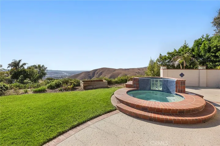 26980 Applecross Lane, Yorba Linda, California 92887