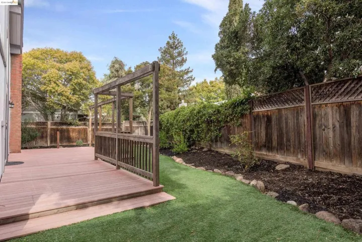 5517 Pamplona Ct, Concord, California 94521