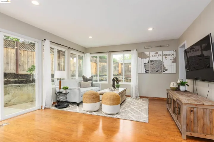 5517 Pamplona Ct, Concord, California 94521