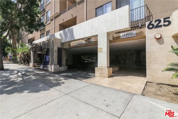 625 S Berendo Street 503, Los Angeles, California 90005