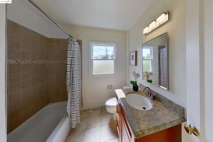 4022 Huntington St, Oakland, California 94619