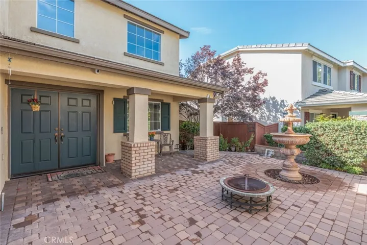 Huge front courtyard
