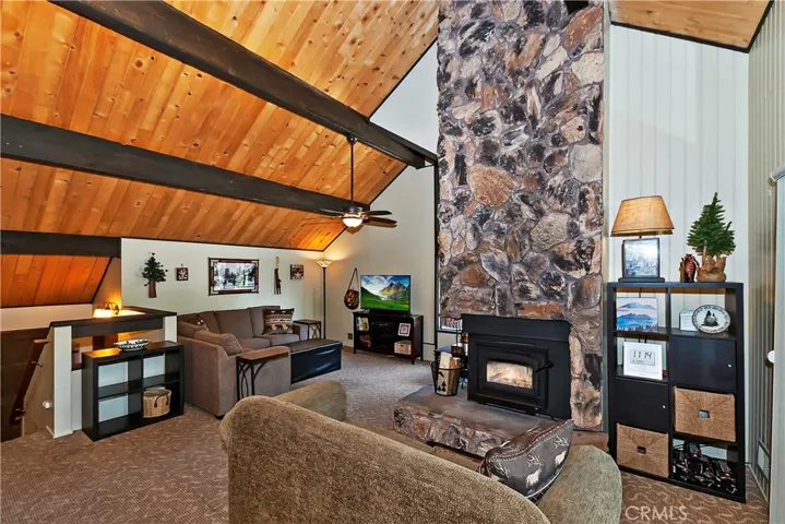 Open living/dining/kitchen