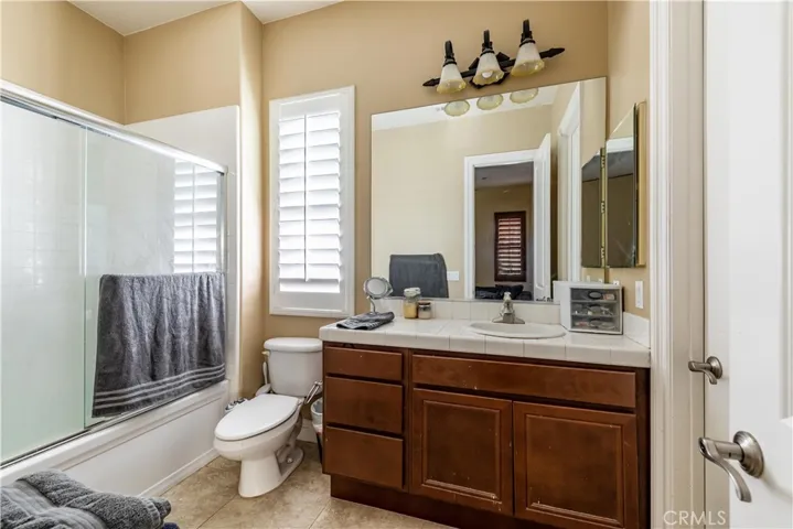 1557 Loch Ness Drive, Fallbrook, California 92028