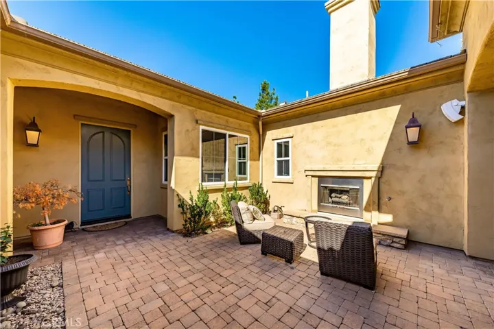 1557 Loch Ness Drive, Fallbrook, California 92028