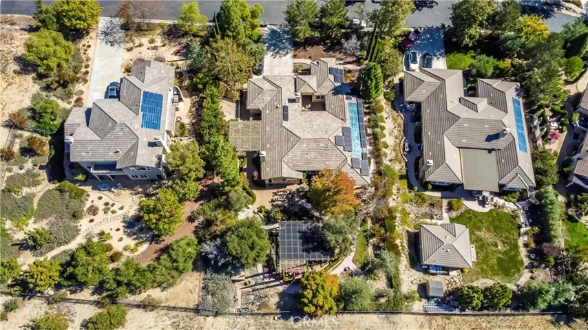 1557 Loch Ness Drive, Fallbrook, California 92028