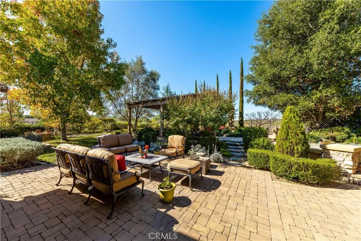 1557 Loch Ness Drive, Fallbrook, California 92028