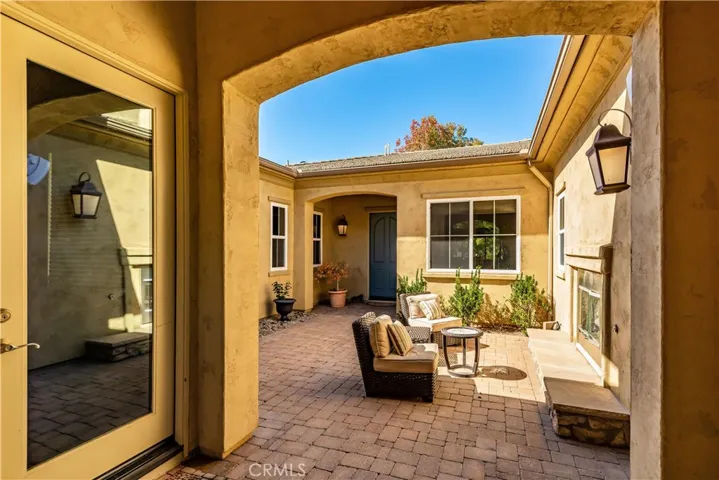 1557 Loch Ness Drive, Fallbrook, California 92028