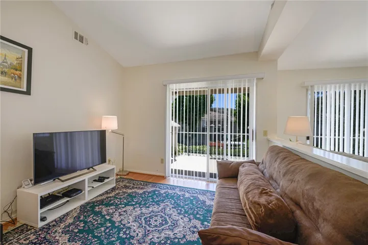 420 Huyler Lane B, Simi Valley, California 93065