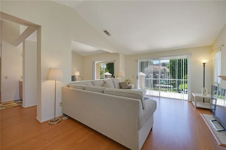 420 Huyler Lane B, Simi Valley, California 93065