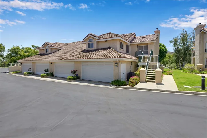 420 Huyler Lane B, Simi Valley, California 93065