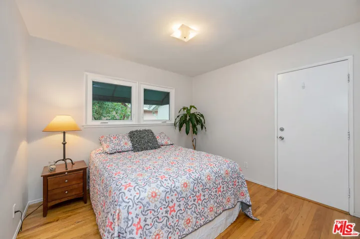 19606 Enadia Way, Reseda, California 91335