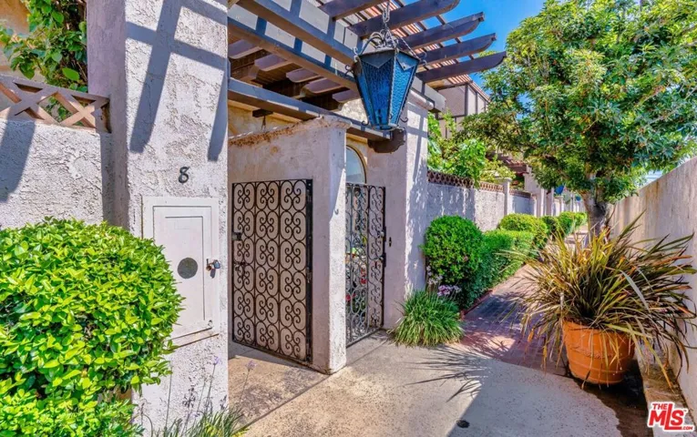 105 N Almansor Street 8, Alhambra, California 91801