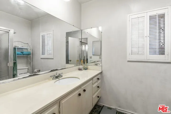 105 N Almansor Street 8, Alhambra, California 91801
