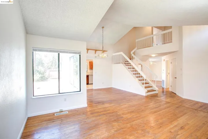 913 Flintrock Dr, Antioch, California 94509