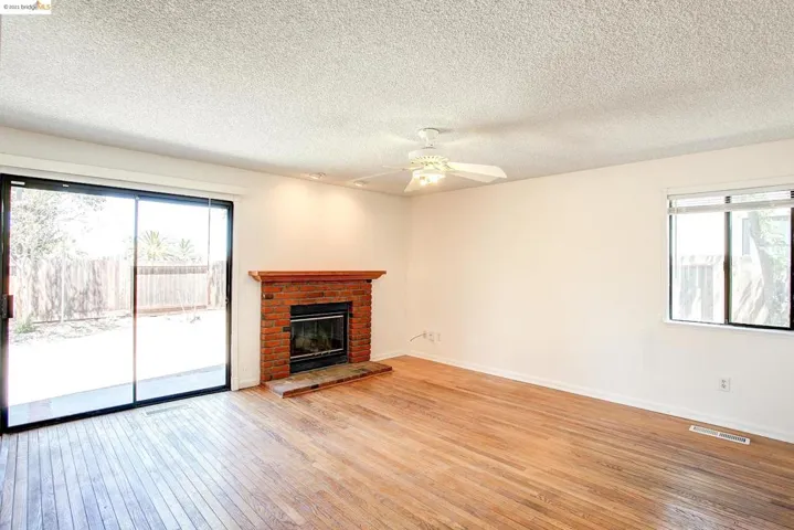 913 Flintrock Dr, Antioch, California 94509