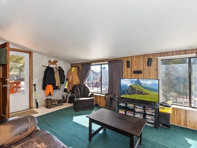 1315 Spruce Lane, Big Bear, California 92314