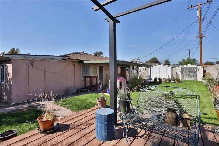 10721 Alameda Avenue, Bloomington, California 92316