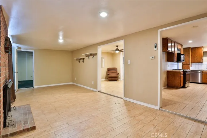 10721 Alameda Avenue, Bloomington, California 92316