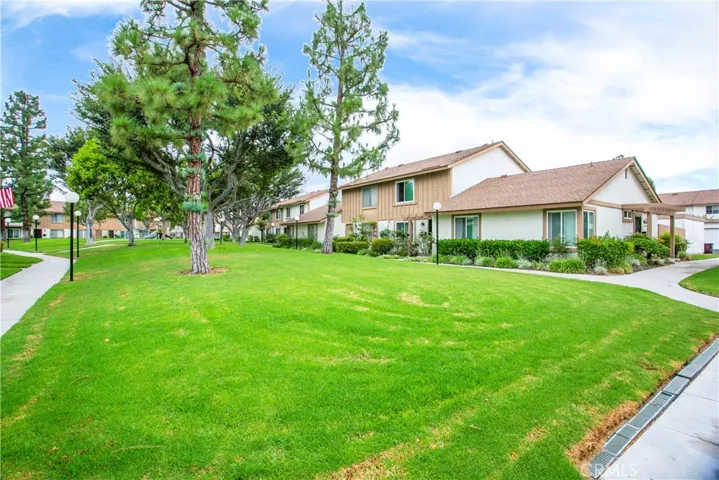 350 Carriage Drive 373, Santa Ana, California 92707