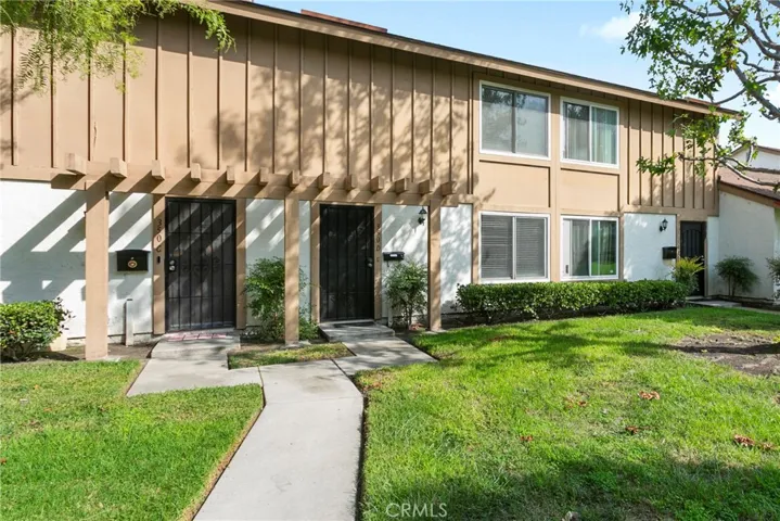 350 Carriage Drive 373, Santa Ana, California 92707