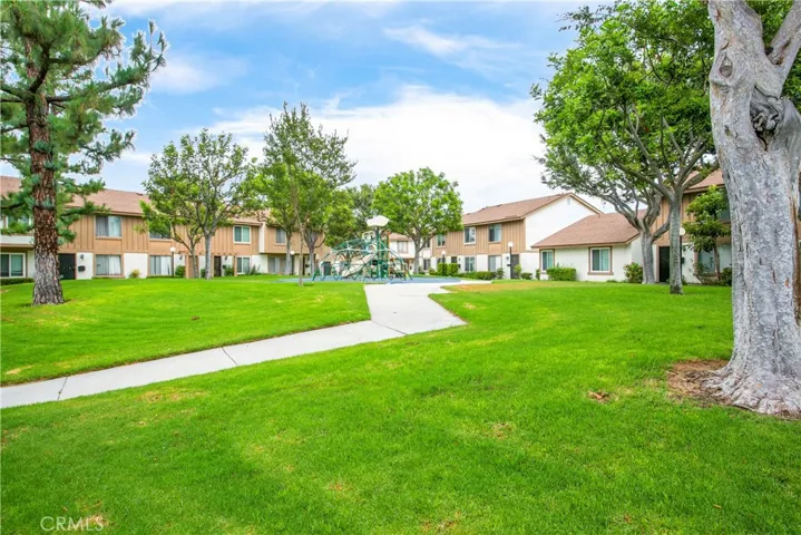 350 Carriage Drive 373, Santa Ana, California 92707
