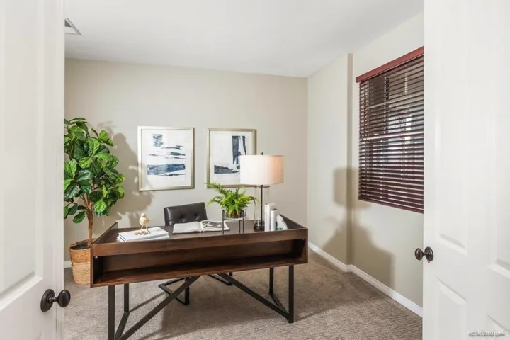 2330 Carioca Place, Vista, California 92084