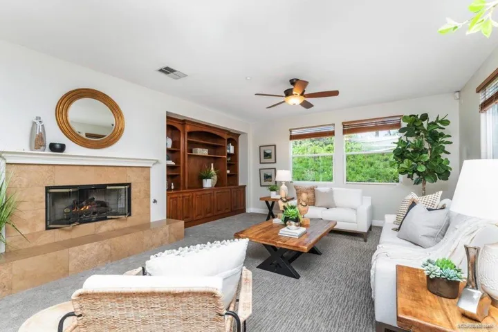2330 Carioca Place, Vista, California 92084