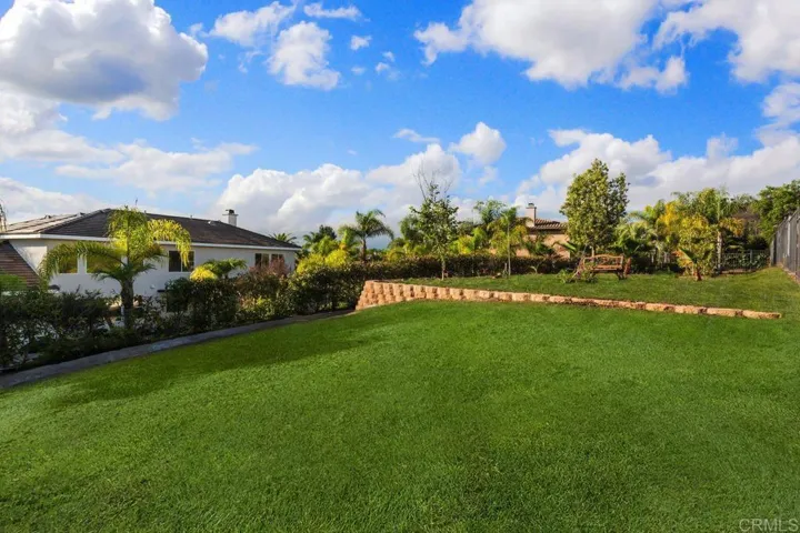 2330 Carioca Place, Vista, California 92084