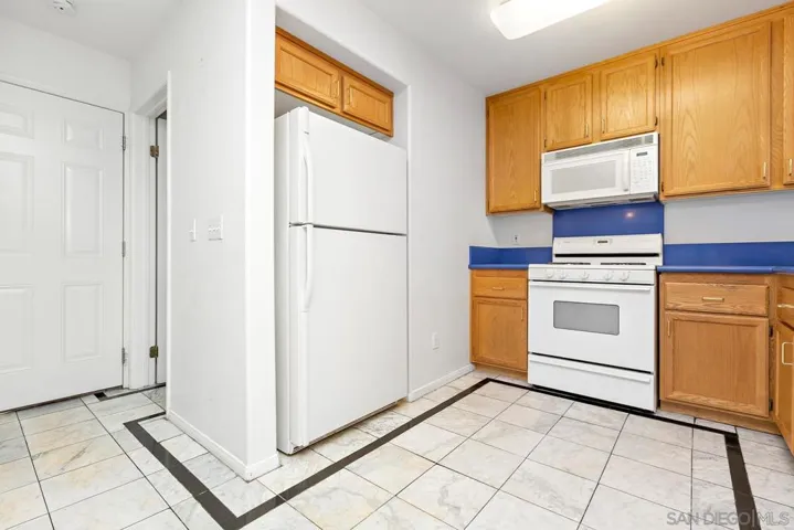 922 N Walnut St 4, La Habra Heights, California 90631