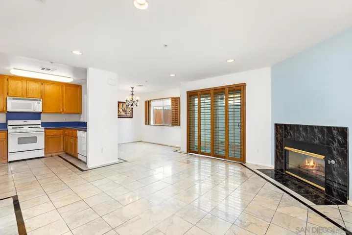 922 N Walnut St 4, La Habra Heights, California 90631