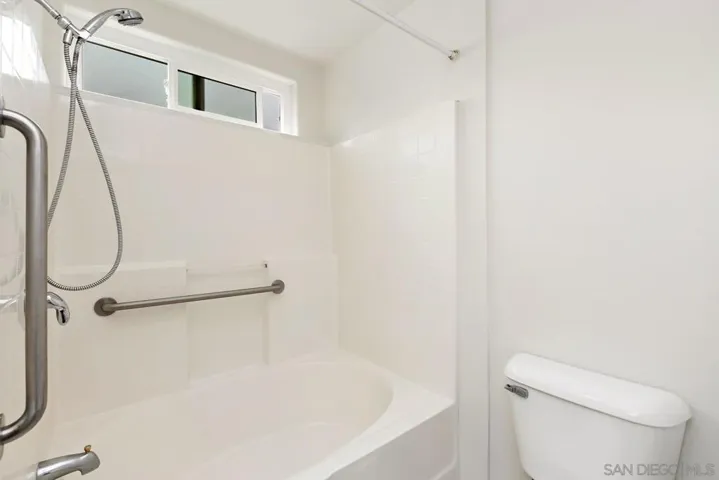 922 N Walnut St 4, La Habra Heights, California 90631