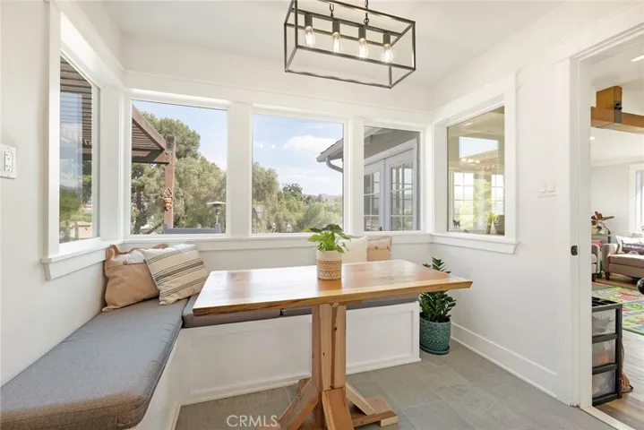 9994 Helen Avenue, Shadow Hills, California 91040