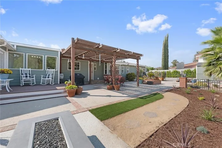 9994 Helen Avenue, Shadow Hills, California 91040