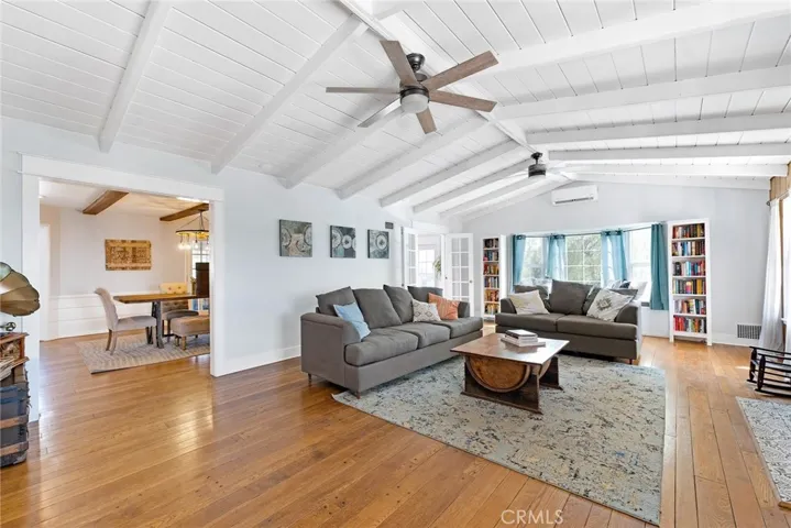 9994 Helen Avenue, Shadow Hills, California 91040