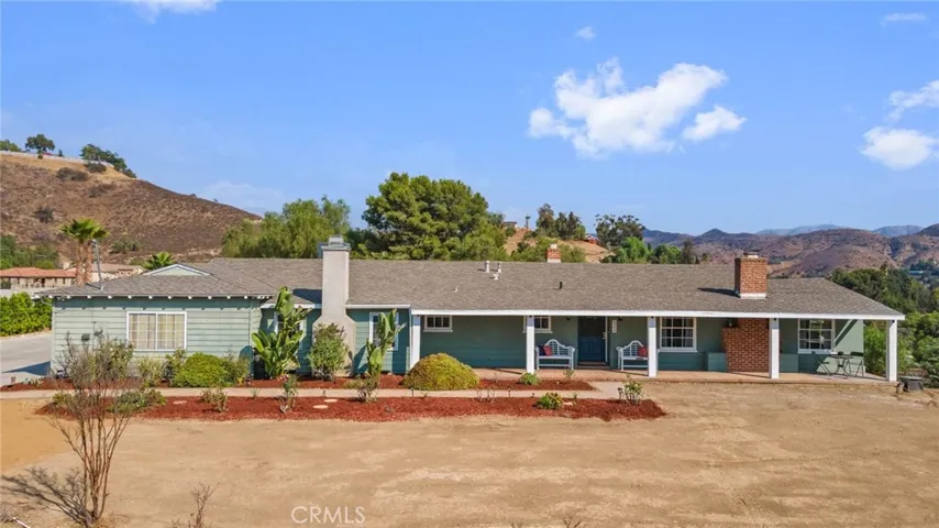 9994 Helen Avenue, Shadow Hills, California 91040