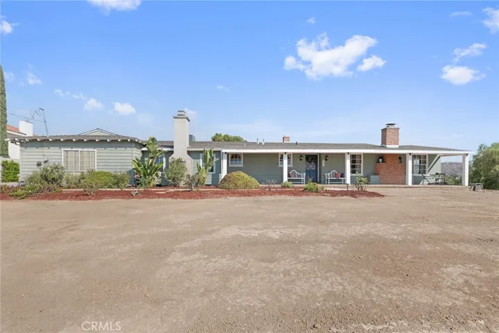 9994 Helen Avenue, Shadow Hills, California 91040