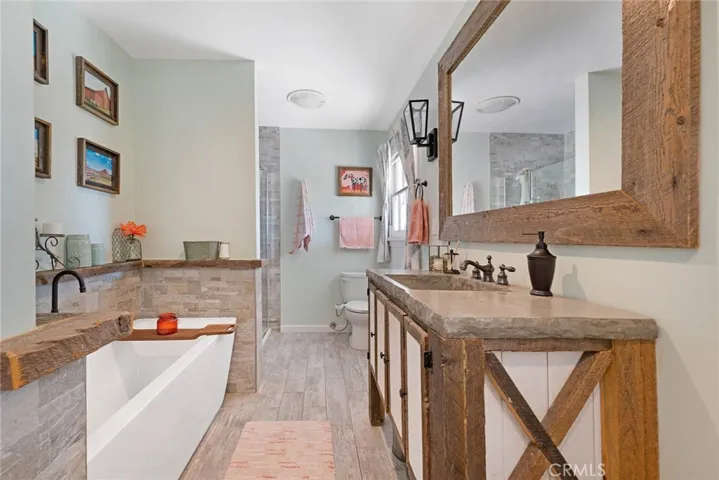 9994 Helen Avenue, Shadow Hills, California 91040