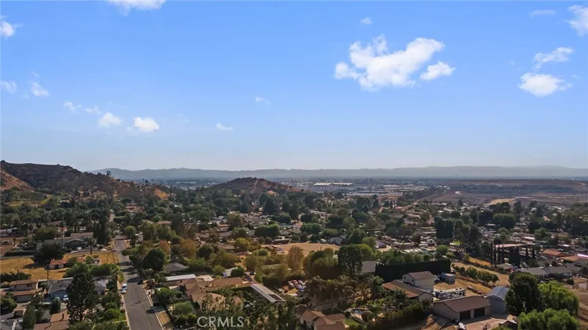 9994 Helen Avenue, Shadow Hills, California 91040