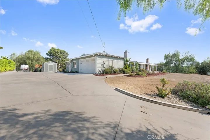 9994 Helen Avenue, Shadow Hills, California 91040