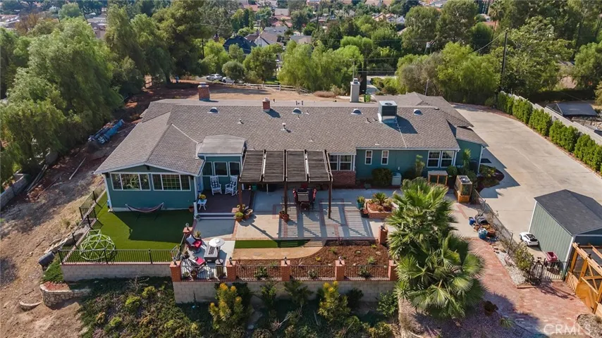 9994 Helen Avenue, Shadow Hills, California 91040