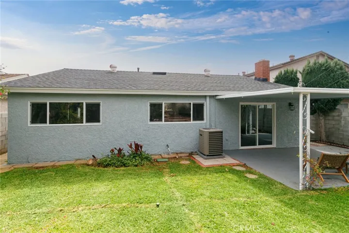 1453 E Fernrock Street, Carson, California 90746