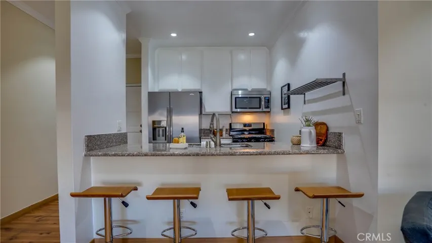 424 S Westmoreland Avenue 204, Los Angeles, California 90020