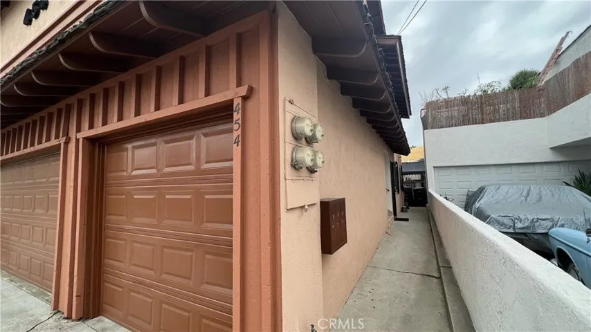 454 W 9th Street, Long Beach, California 90813