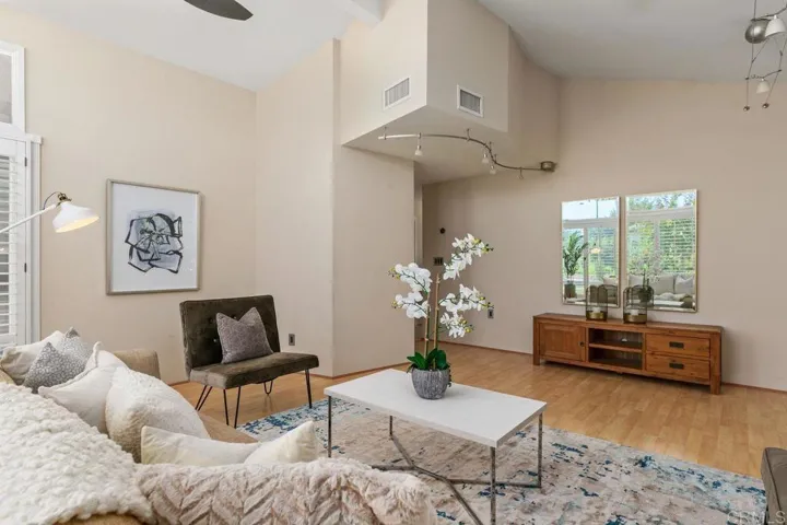 17206 Libertad Drive, Rancho Bernardo (san Diego), California 92127