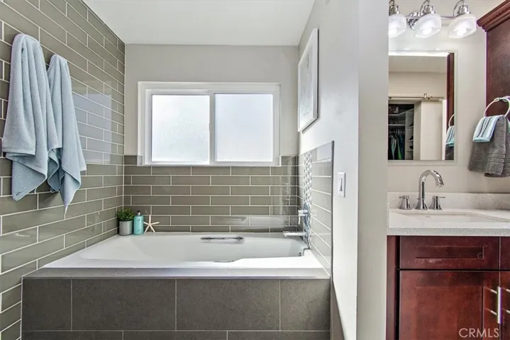 1813 Pullman Lane A, Redondo Beach, California 90278