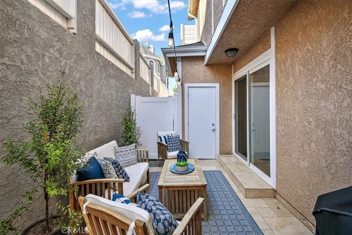 1813 Pullman Lane A, Redondo Beach, California 90278