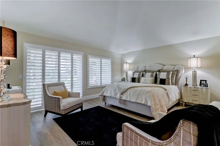 23249 Villena, Mission Viejo, California 92692