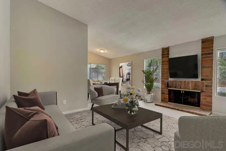 1067 La Sombra Dr, San Marcos, California 92078