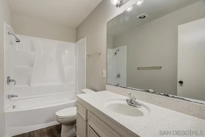 1067 La Sombra Dr, San Marcos, California 92078